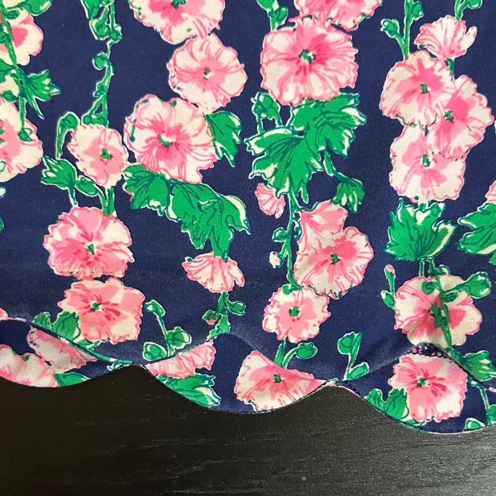 Lilly Pulitzer 7 inch Knit Shorts - Picture 2 of 5